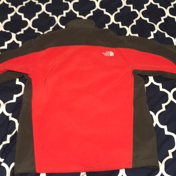North face jacket size M - Picture 2 of 2